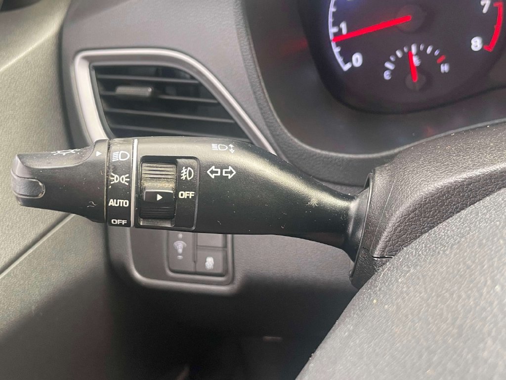 Used 2019 Hyundai Accent SEL FWD image 21
