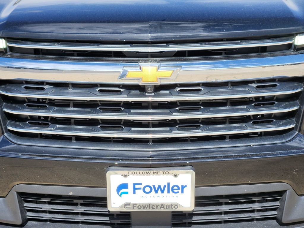 Used 2025 Chevrolet Traverse LT w/ Driver Confidence Package FWD image 12