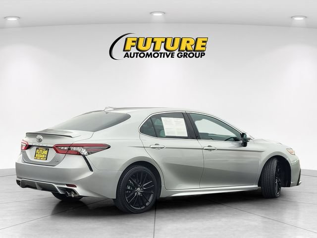 Used 2021 Toyota Camry XSE w/ Carpet Mat Package (TMS) FWD image 4