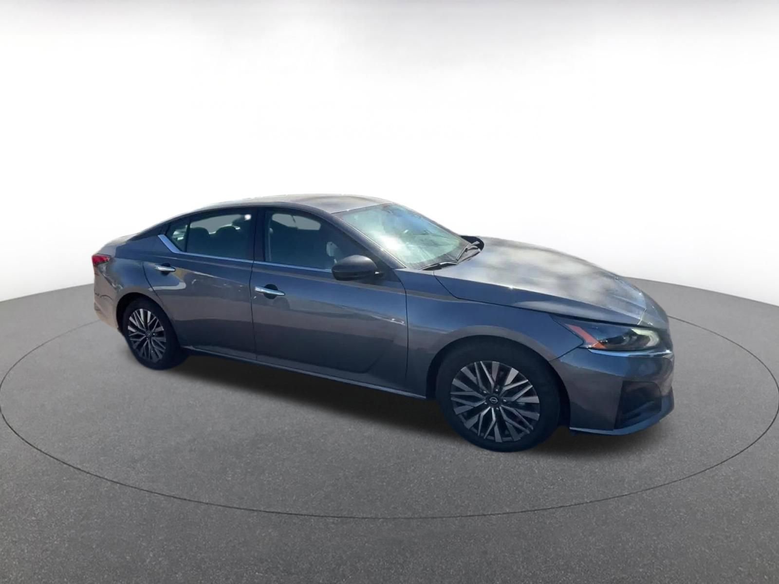 Used 2025 Nissan Altima 2.5 SV video 2