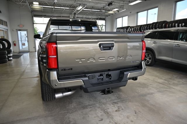 New 2026 Toyota Tacoma TRD Off-Road w/ TRD Off Road Premium Package AWD/4WD image 7