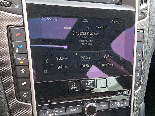 Used 2017 INFINITI Q50 Signature Edition w/ All Weather Package (L93) image 18