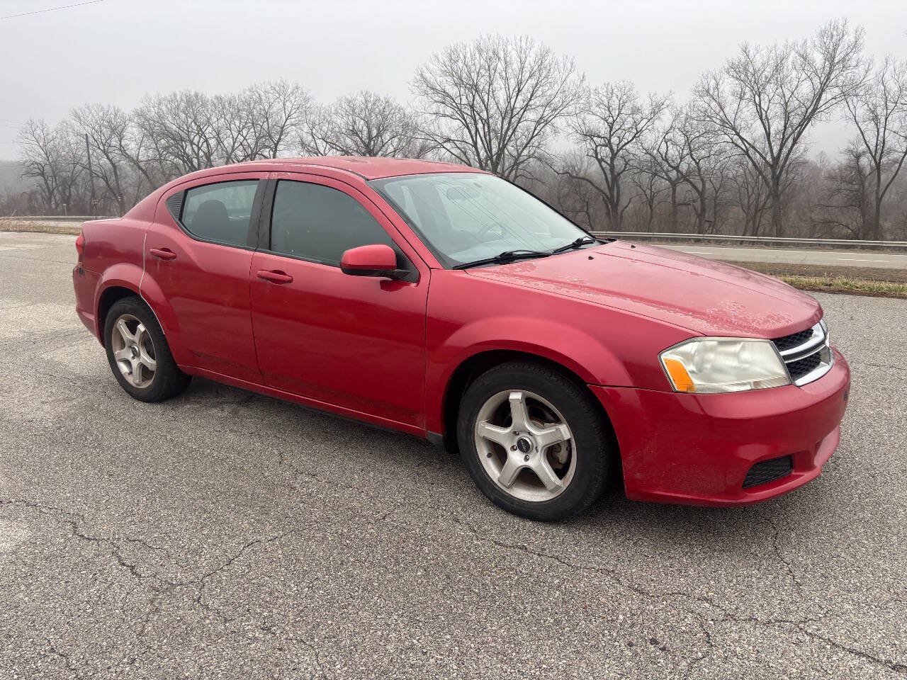 Used 2012 Dodge Avenger SXT FWD image 6