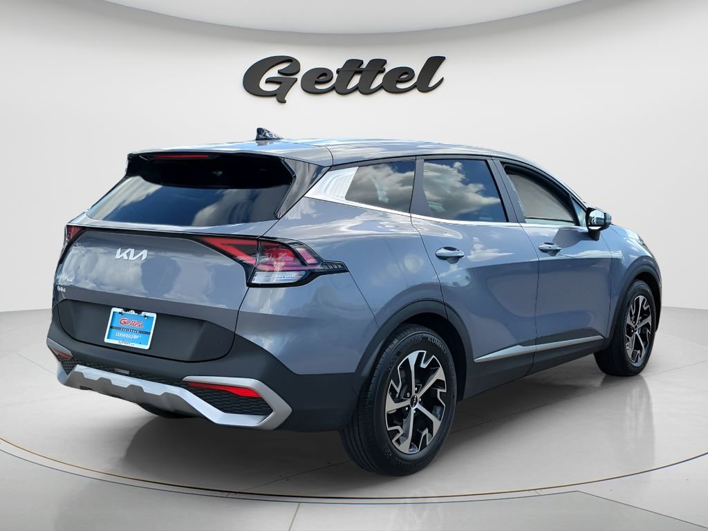 Used 2023 Kia Sportage EX image 4