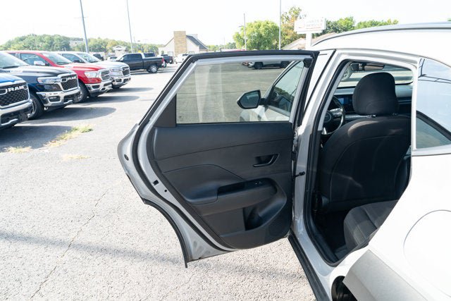 Used 2025 Hyundai Kona SEL AWD/4WD image 13