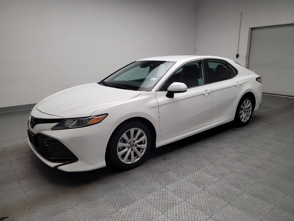 Used 2019 Toyota Camry LE FWD image 2