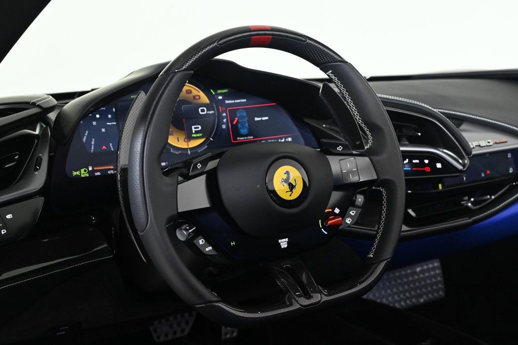 Used 2023 Ferrari SF90 Spider image 13