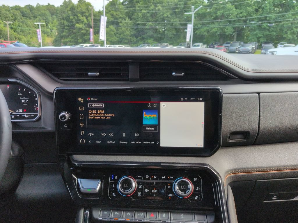 Certified 2024 GMC Sierra 1500 AT4 w/ Technology Package AWD/4WD image 14
