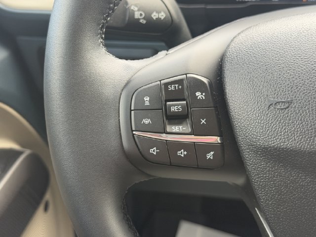 Used 2025 Ford Maverick Lariat w/ 4K Tow Package AWD/4WD image 27