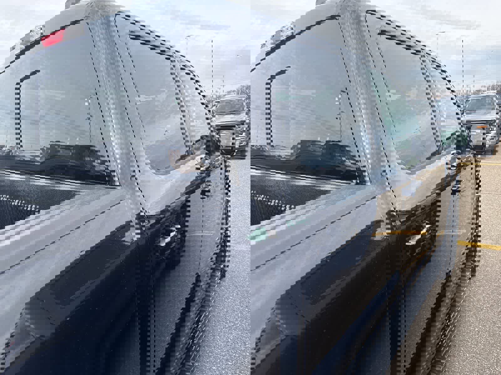 New 2026 Ford F150 XLT w/ Equipment Group 302A MID image 9