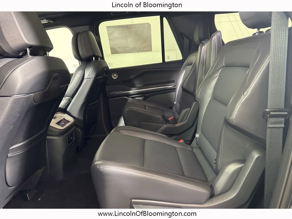 New 2025 Lincoln Navigator L Reserve w/ Jet Appearance Package image 54