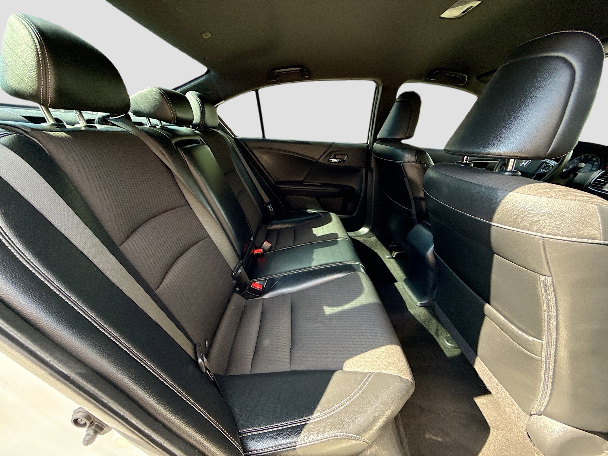 Used 2016 Honda Accord Sport image 27