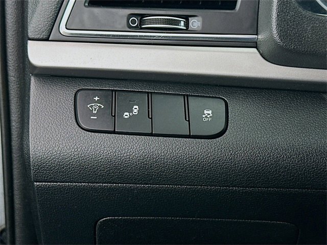 Used 2018 Hyundai Elantra SEL w/ Cargo Package image 10