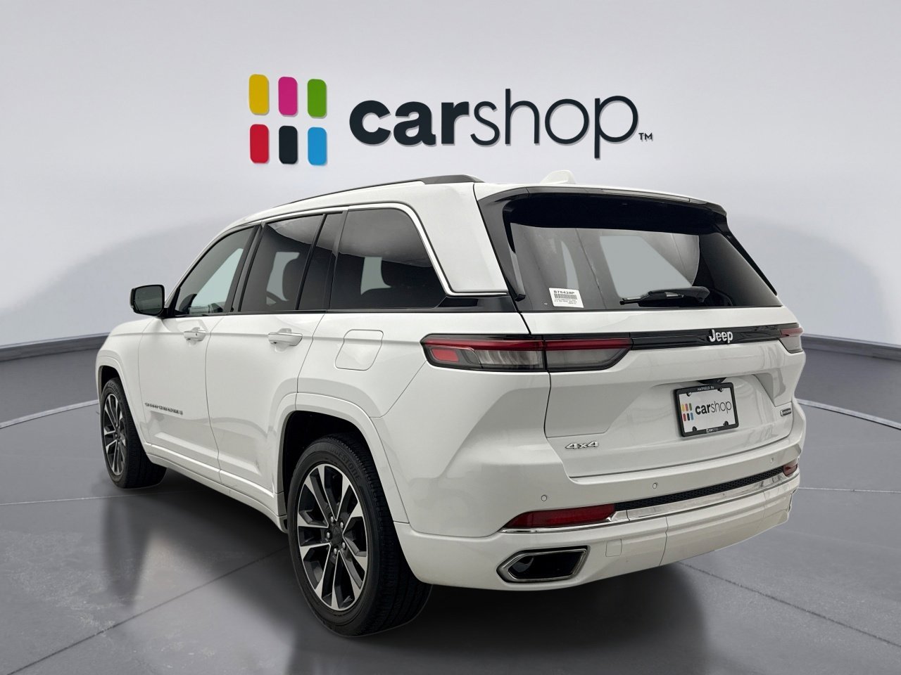 Used 2022 Jeep Grand Cherokee Overland image 3