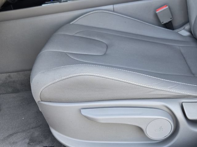 Certified 2024 Hyundai Elantra SEL w/ Convenience Package FWD image 16