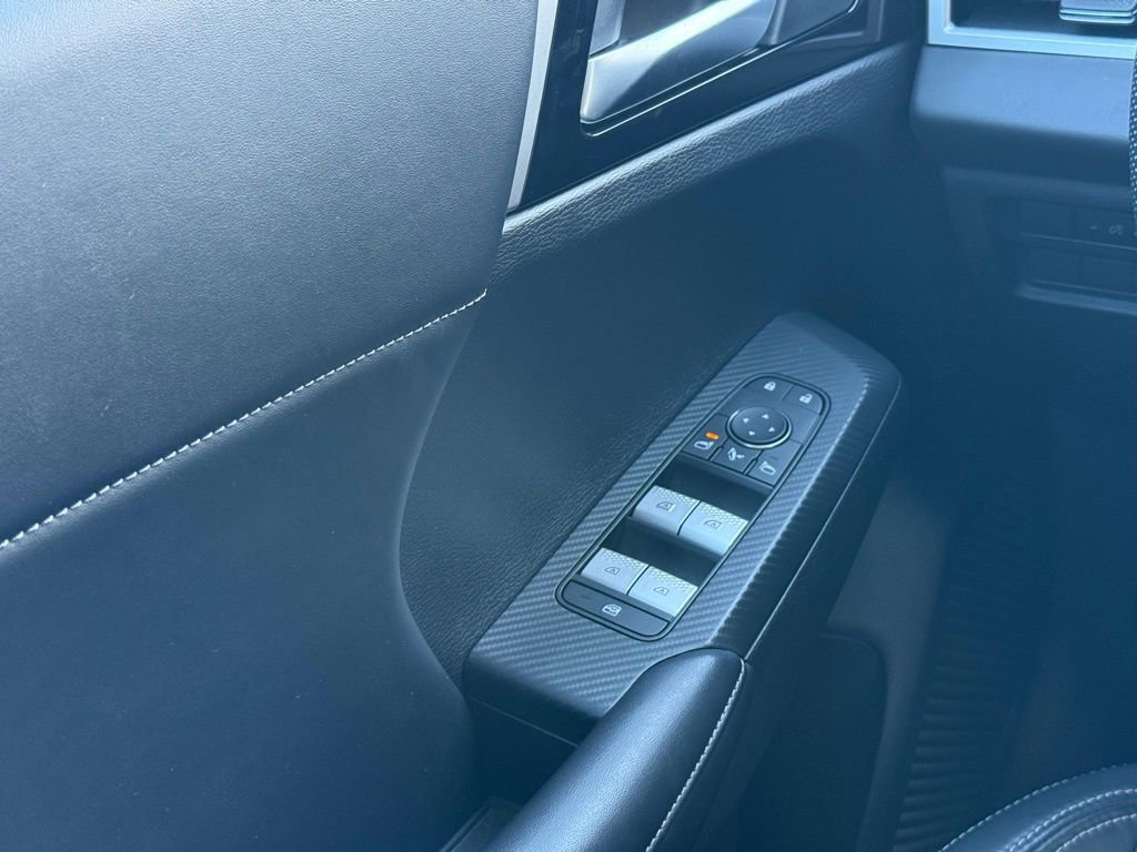 Used 2023 Mitsubishi Outlander SE image 7