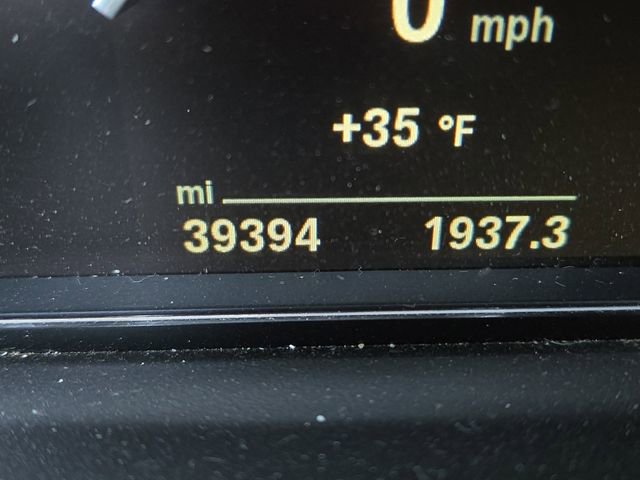 Used 2018 BMW M4 Convertible image 9