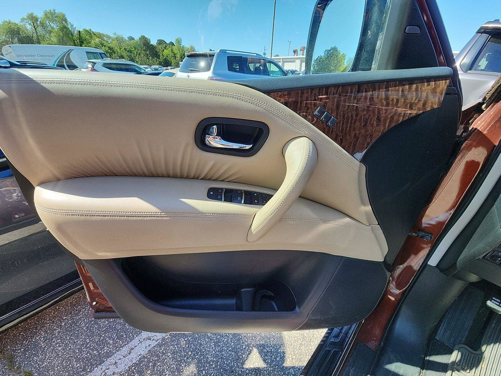 Used 2017 Nissan Armada Platinum w/ Captain Seat Package image 10