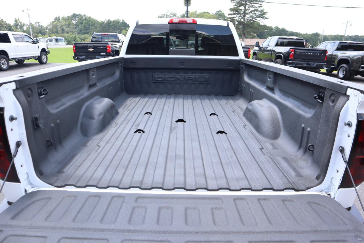 Used 2018 GMC Sierra 3500 Denali w/ Duramax Plus Package AWD/4WD image 9
