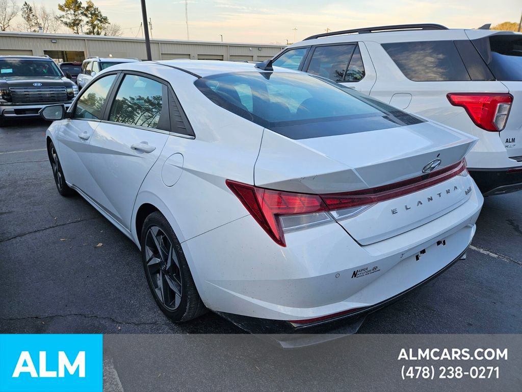 Used 2023 Hyundai Elantra Limited image 11