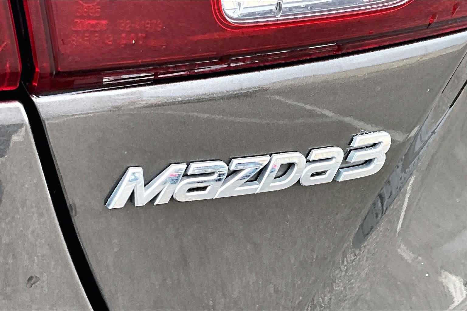 Used 2017 MAZDA MAZDA3 Sport FWD image 10