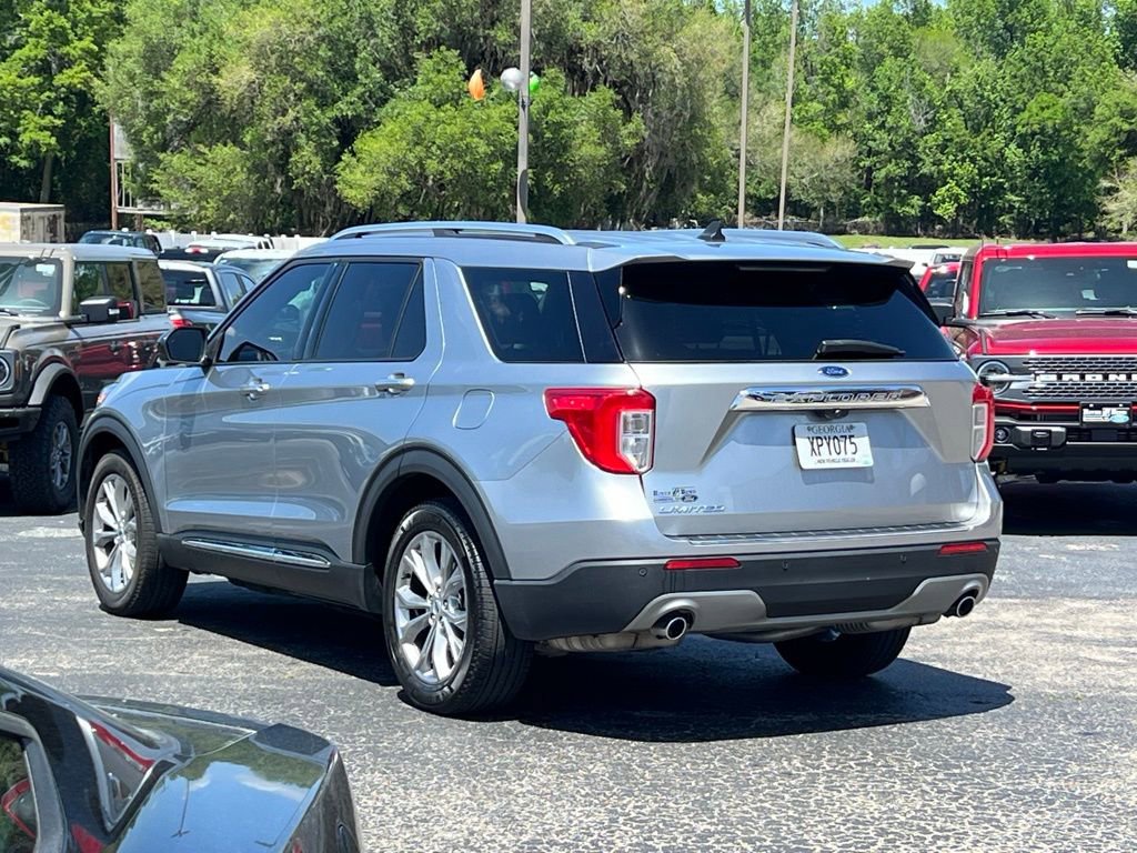 Used 2024 Ford Explorer Limited RWD image 3