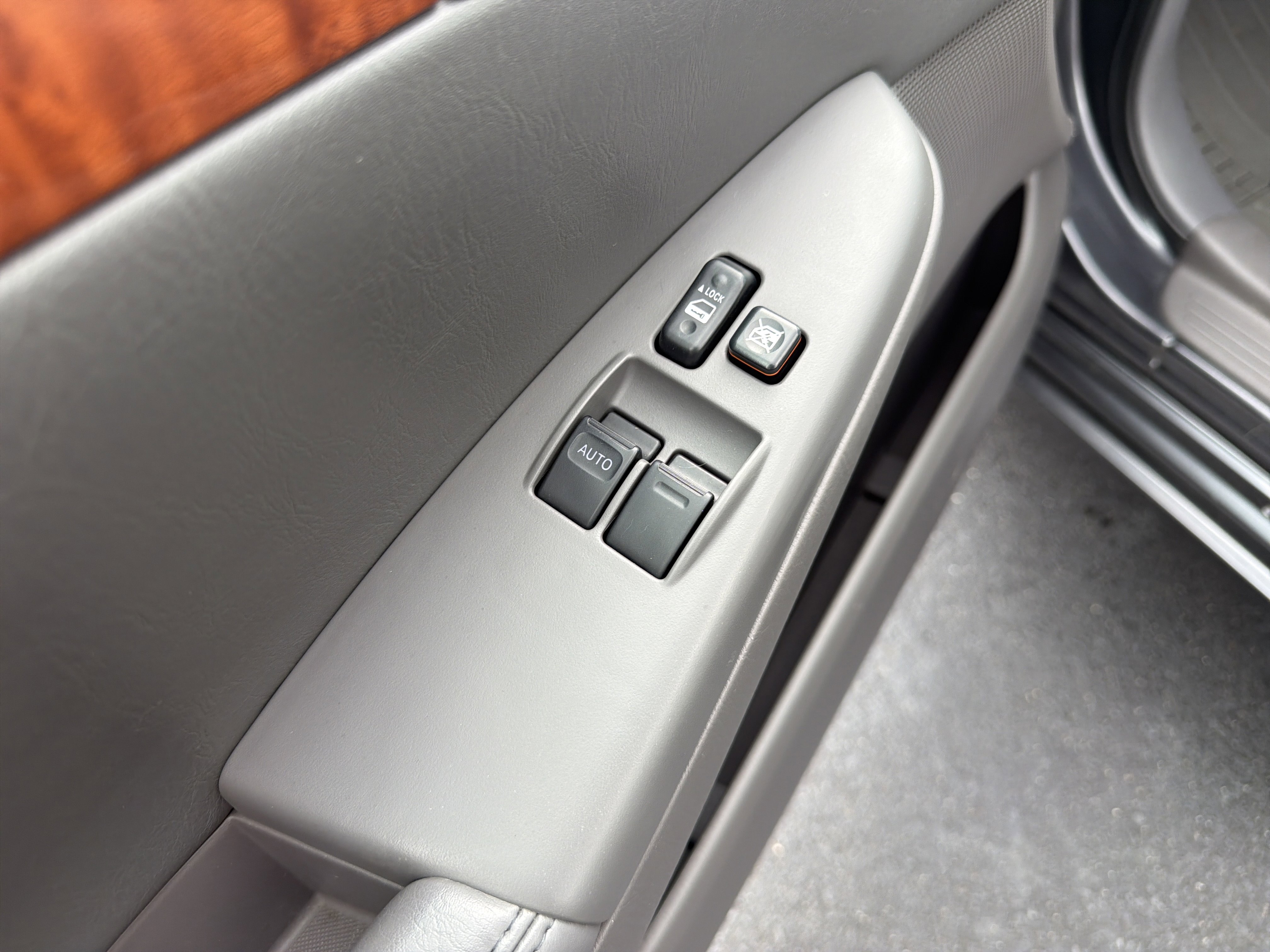 Used 2008 Toyota Solara SLE image 10