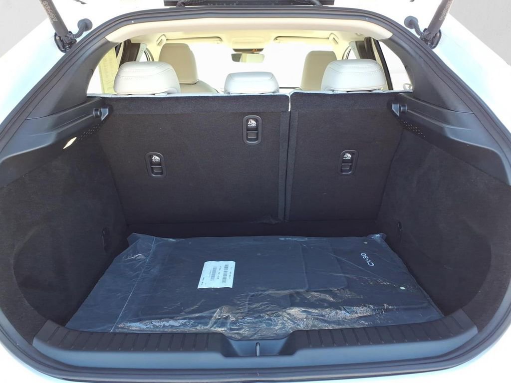 Certified 2025 MAZDA CX-30 AWD 2.5 S w/ Premium Package image 9