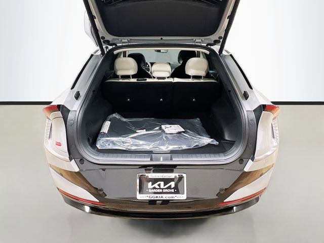 New 2025 Kia EV6 Wind image 25