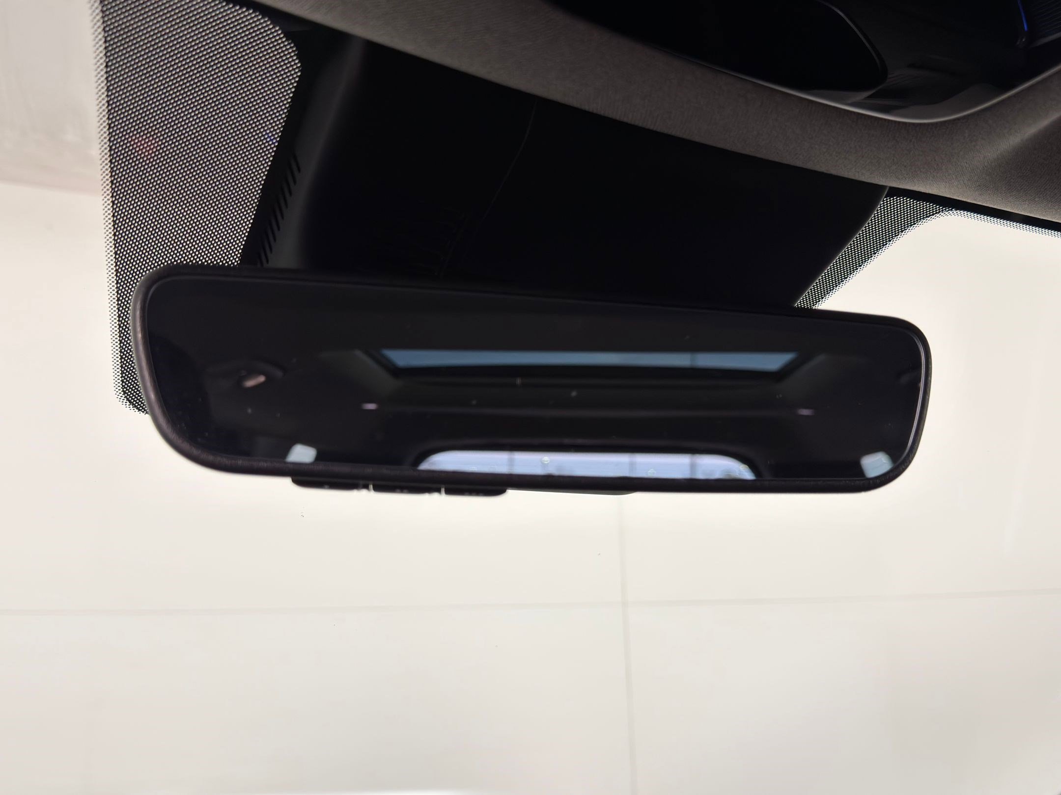 Used 2025 Hyundai Santa Fe Limited image 16