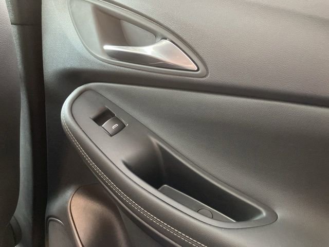 Used 2023 Buick Encore GX Essence w/ Experience Buick Package image 35