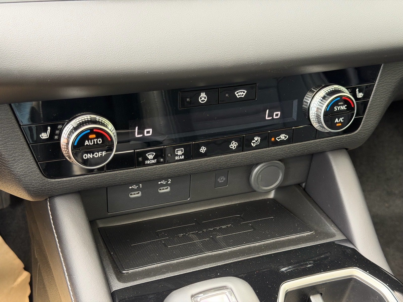New 2026 Mitsubishi Outlander AWD image 31