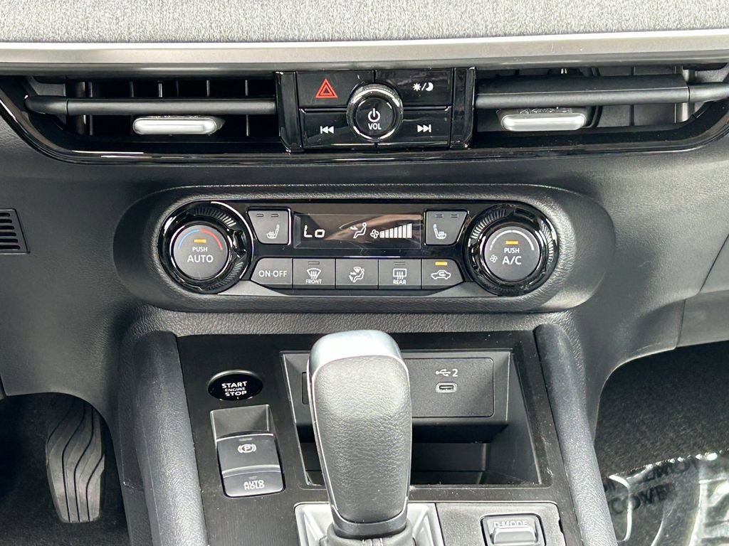 New 2026 Nissan Kicks SV w/ Charging Package image 13