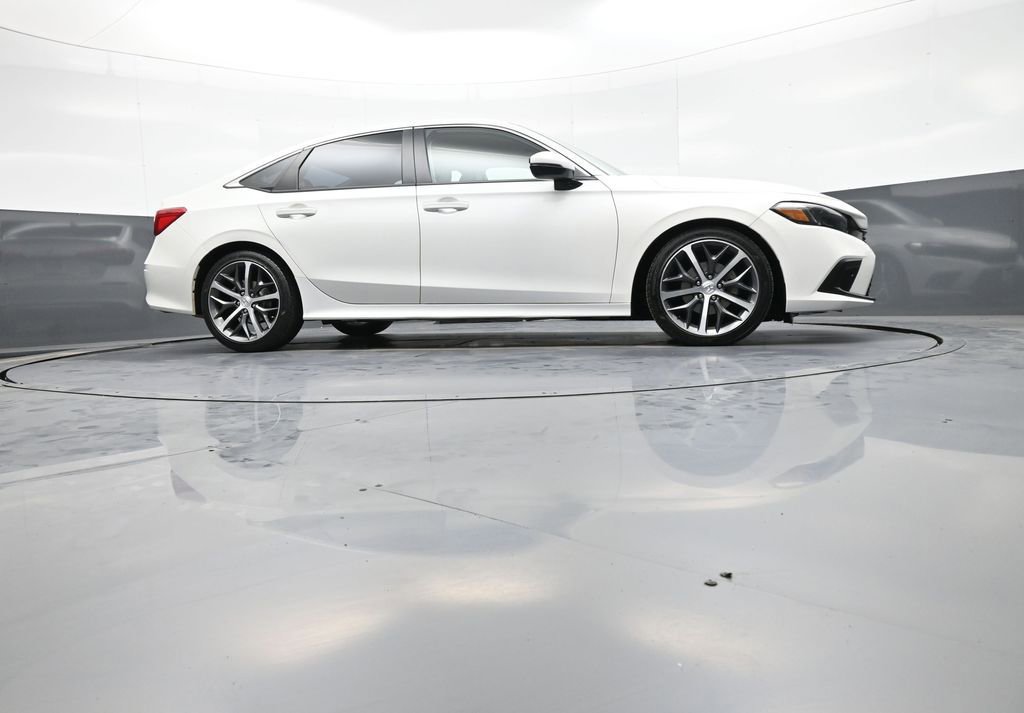 Used 2022 Honda Civic Touring image 29