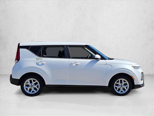 Used 2020 Kia Soul S image 4