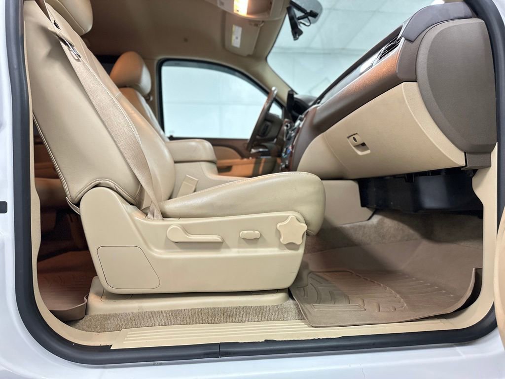 Used 2010 Chevrolet Tahoe LT image 23