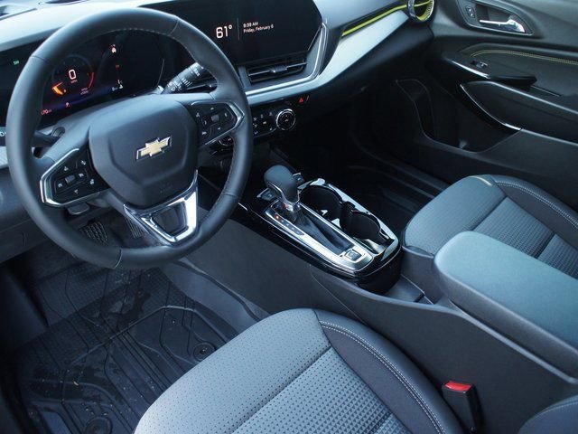 New 2026 Chevrolet Trax LT w/ Driver Confidence Package image 2