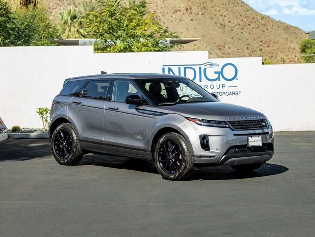 Used 2025 Land Rover Range Rover Evoque S image 4