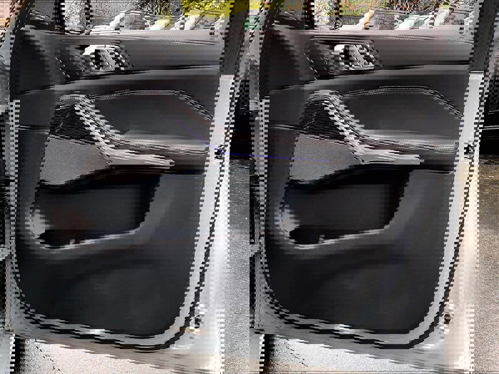 Used 2023 BMW X7 xDrive40i w/ M Sport Package image 26