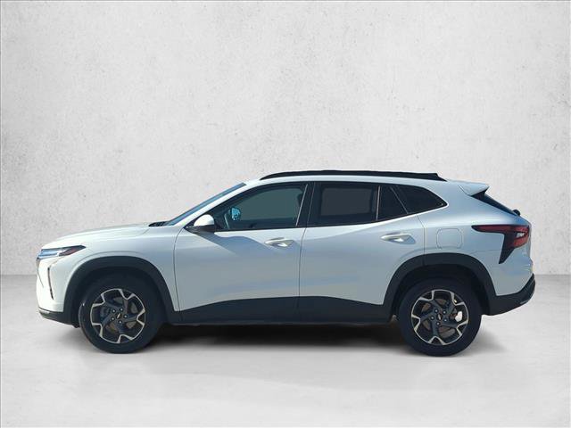 Used 2025 Chevrolet Trax LT image 8