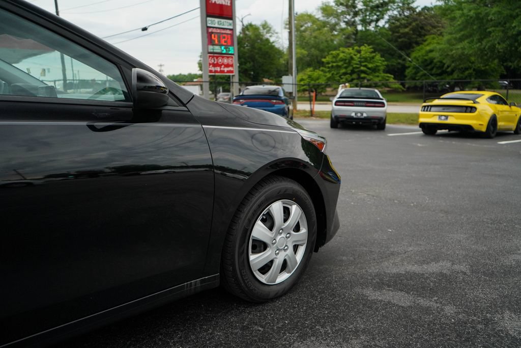 Used 2024 Kia Forte LX FWD image 17