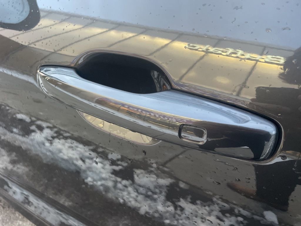 Certified 2023 Volvo XC60 B5 Core w/ Climate Package image 19