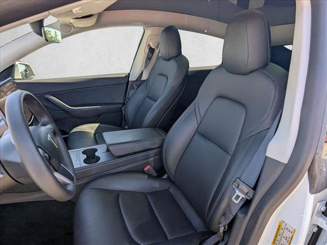 Used 2022 Tesla Model Y Long Range AWD/4WD image 18