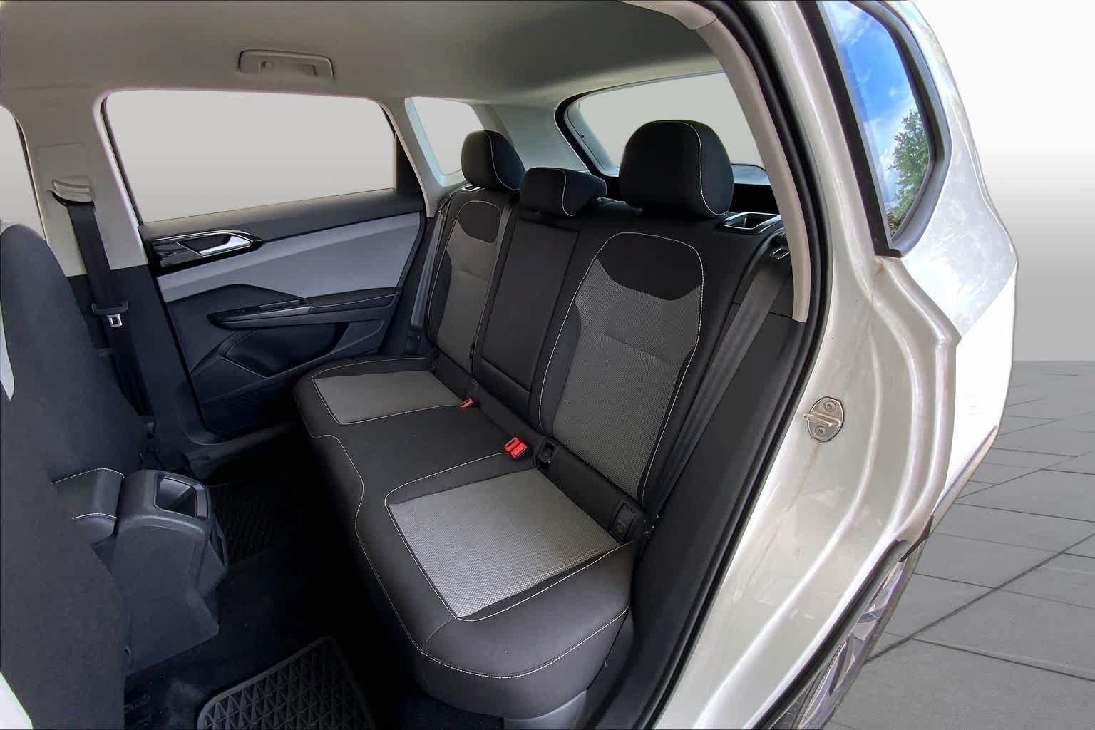 Used 2024 Volkswagen Taos S FWD image 21