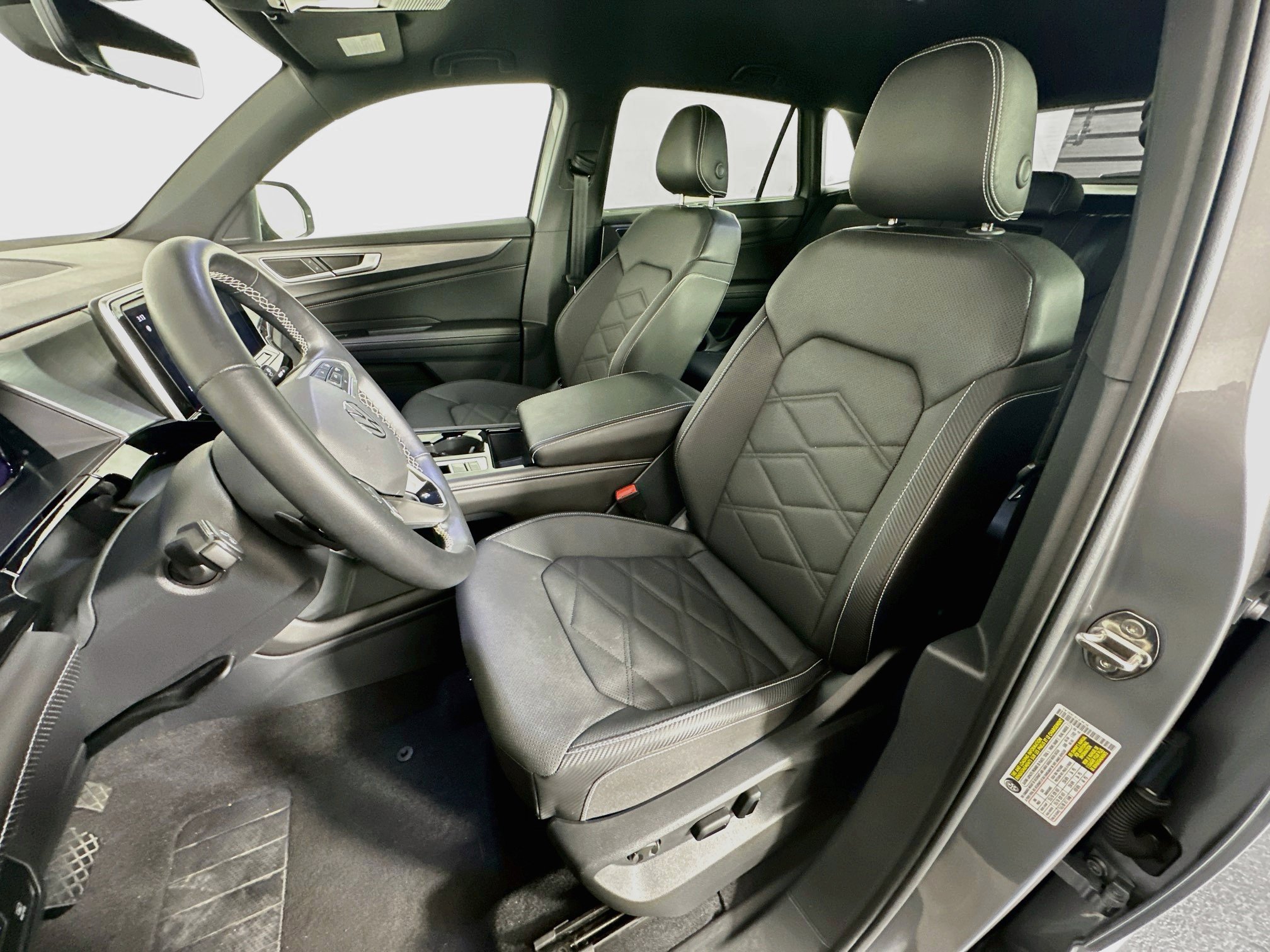 Used 2026 Volkswagen Atlas Cross Sport SE FWD image 13
