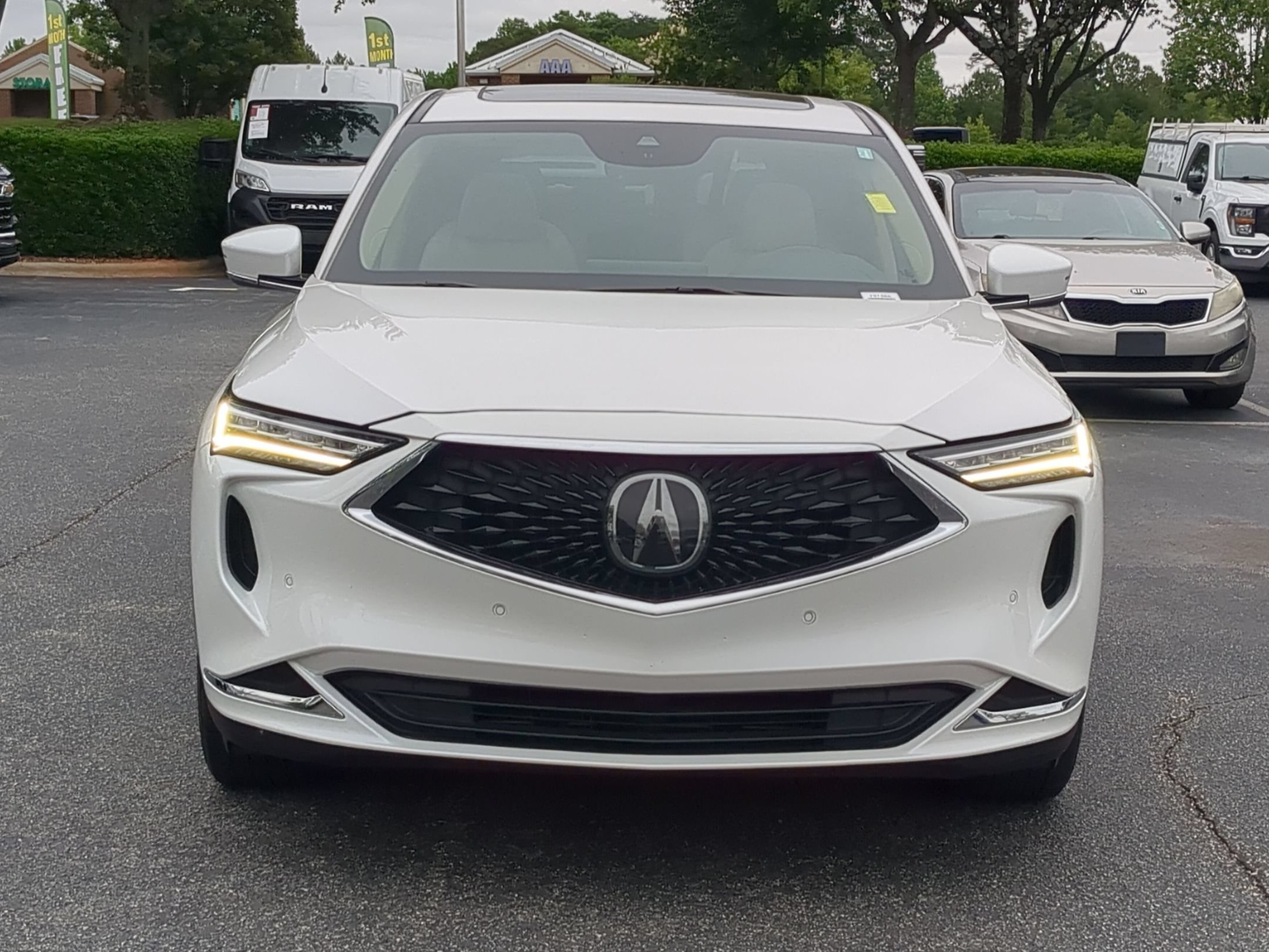 Used 2023 Acura MDX FWD w/ Technology Package image 3