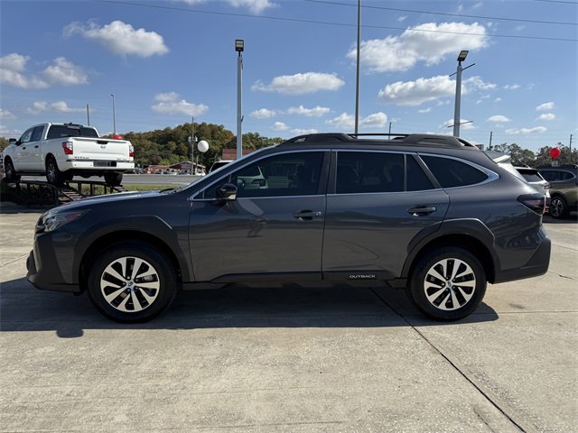 Used 2024 Subaru Outback Premium image 2