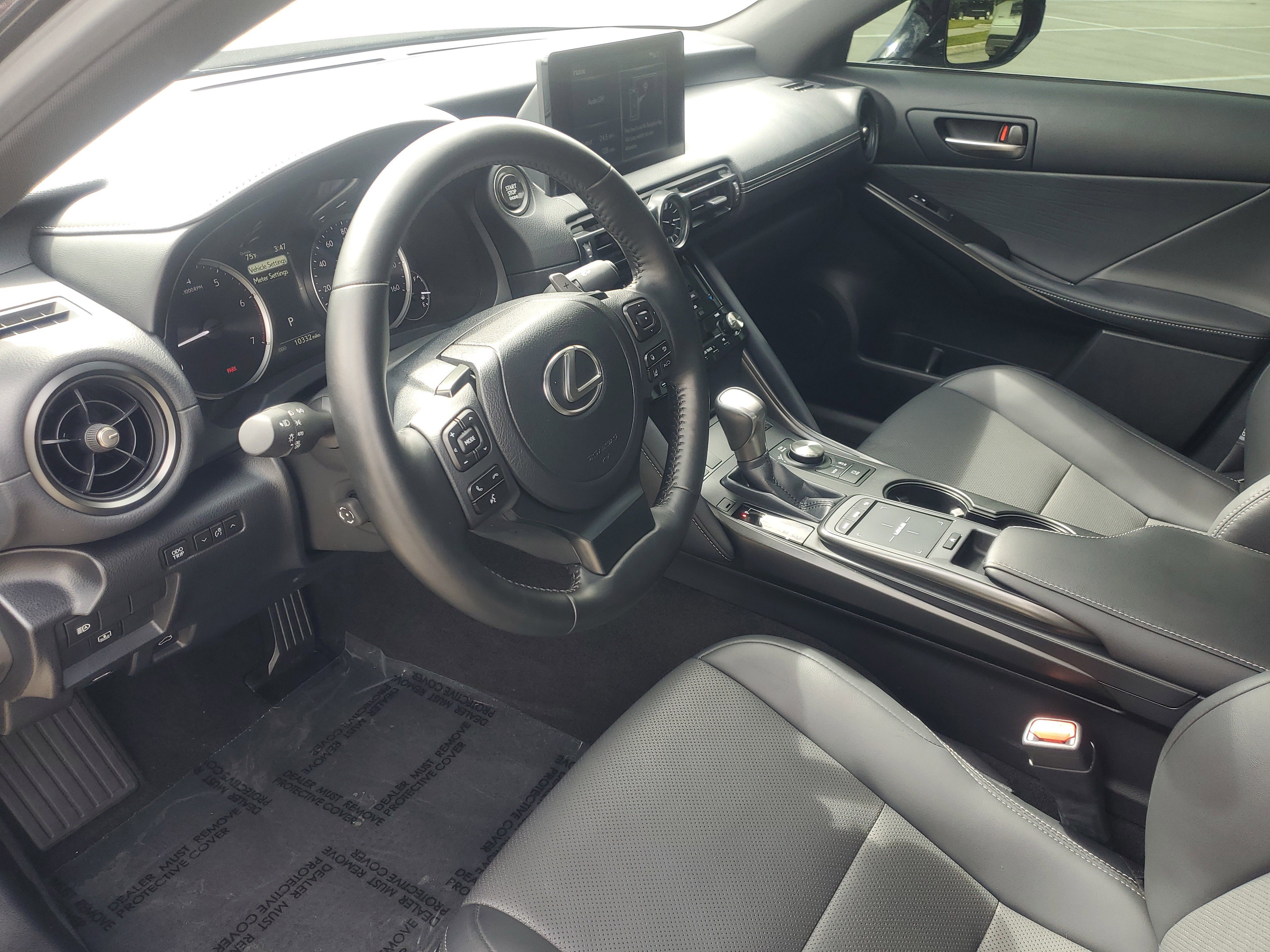 Used 2025 Lexus IS 300 w/ Premium Package RWD image 19