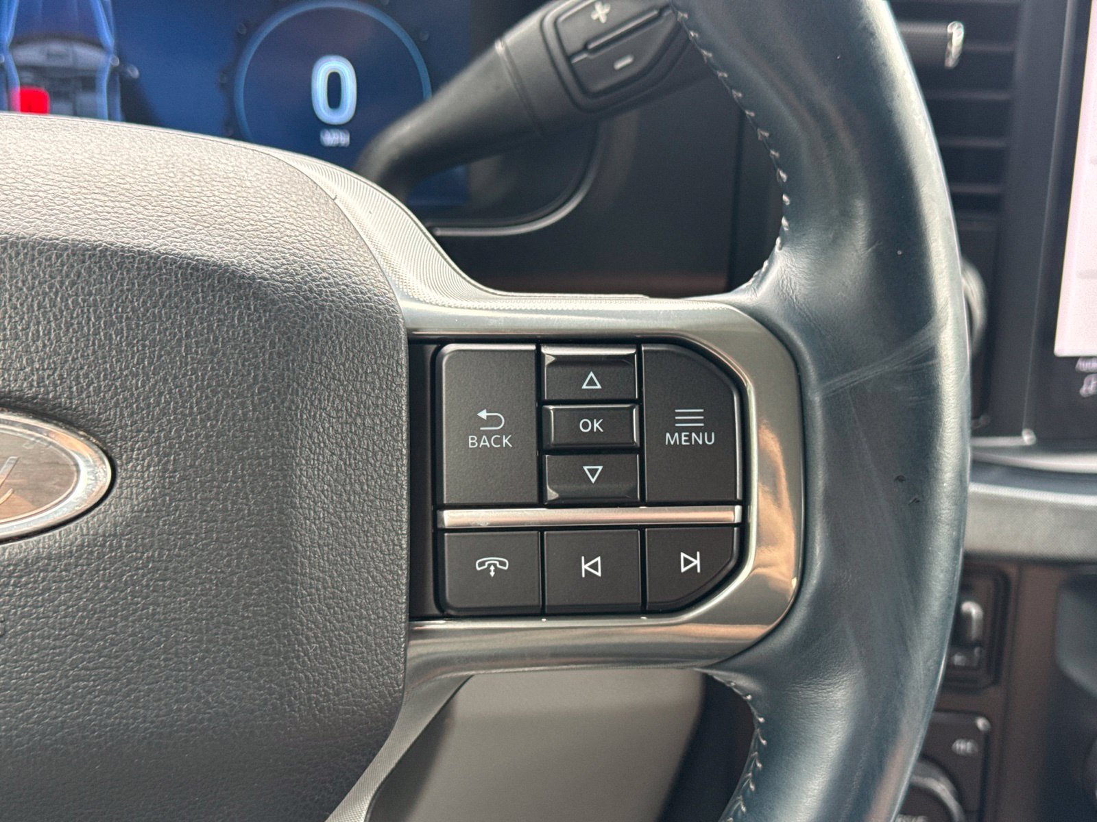 Used 2024 Ford F350 Limited w/ FX4 Off-Road Package AWD/4WD image 25