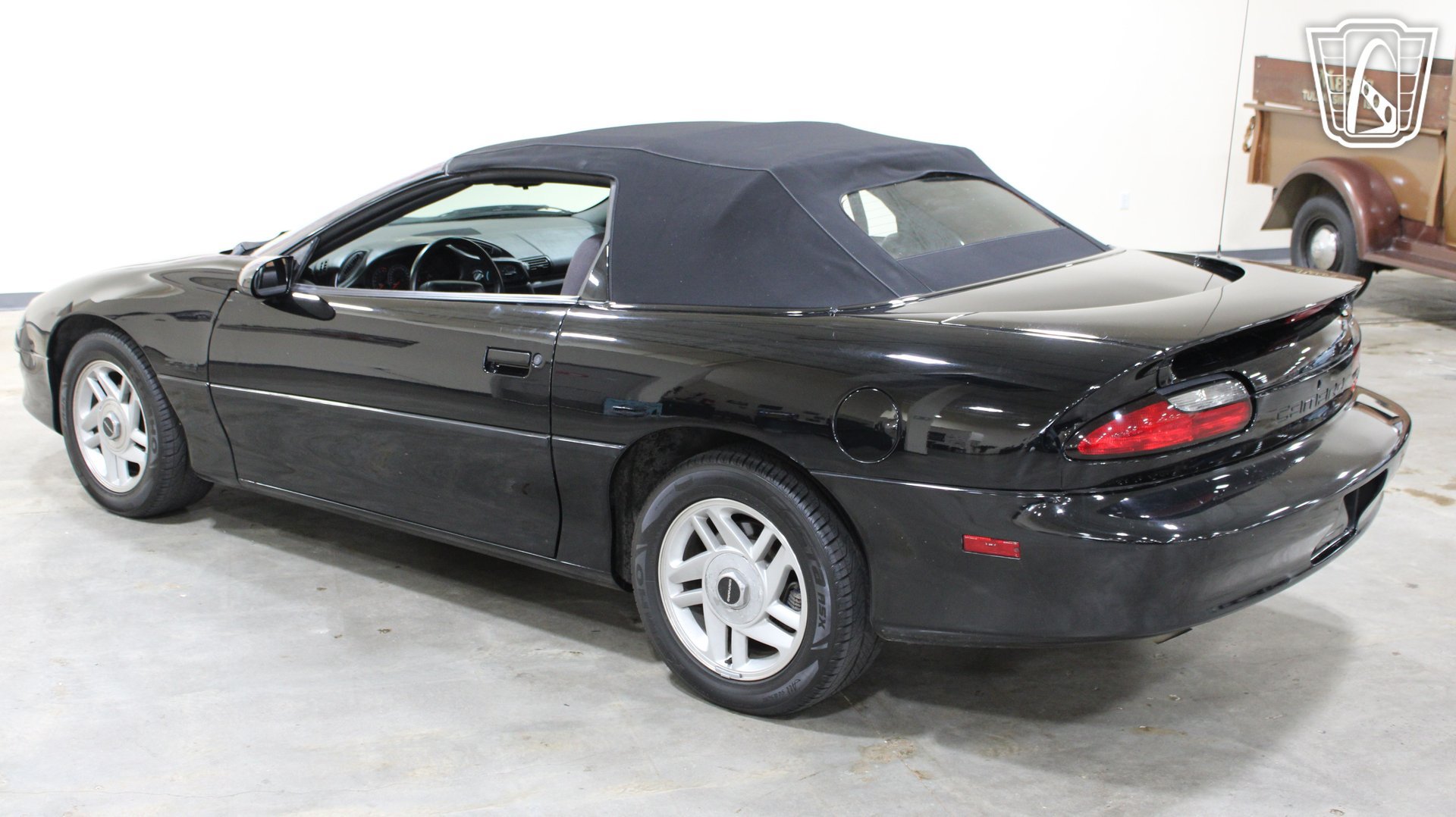 Used 1995 Chevrolet Camaro Z28 RWD image 28